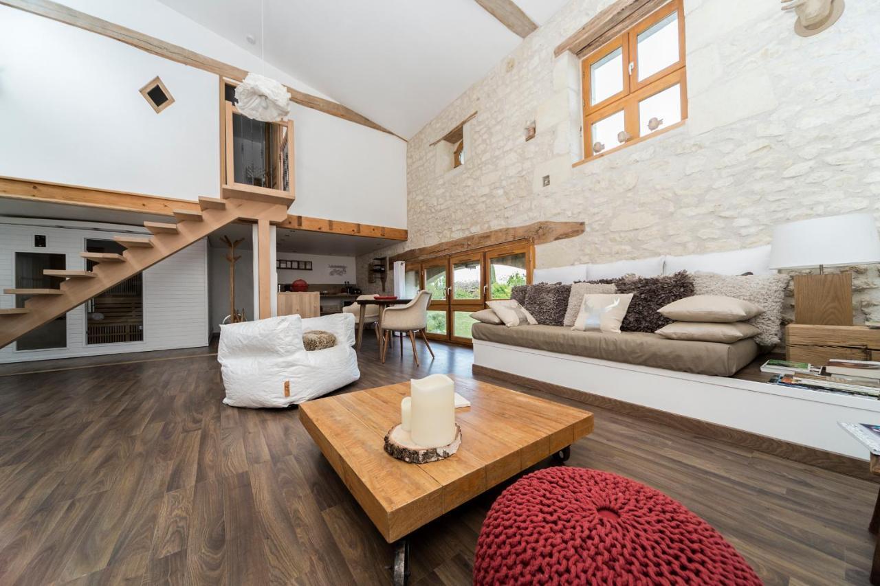 Les Terrasses Suite Et Loft De Campagne Avon-les-Roches Bagian luar foto