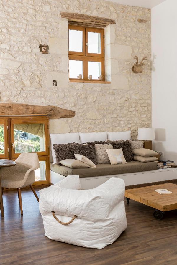 Les Terrasses Suite Et Loft De Campagne Avon-les-Roches Bagian luar foto